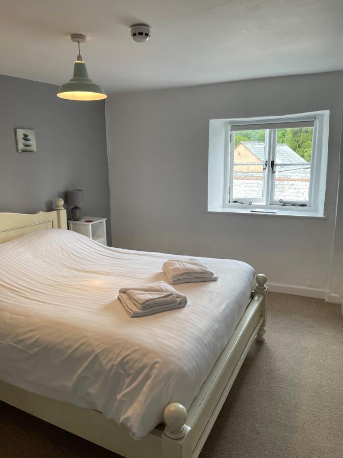 Red Lion Inn Sidbury Eksteriør billede