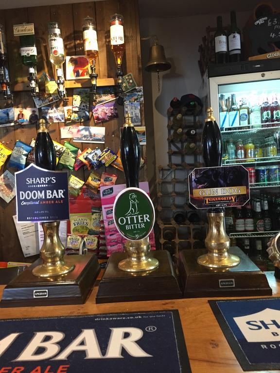 Red Lion Inn Sidbury Eksteriør billede